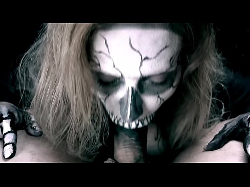 ❤️ Demone Meedchen saugt Hunn mat hirem schwaarze Mond a schléckt kum. ❌ Super Sex op lb.yh9n.top ❤